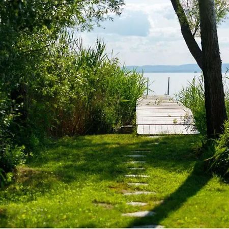 Green Lake House - Private Beach At Balaton Балатонакараттья Экстерьер фото